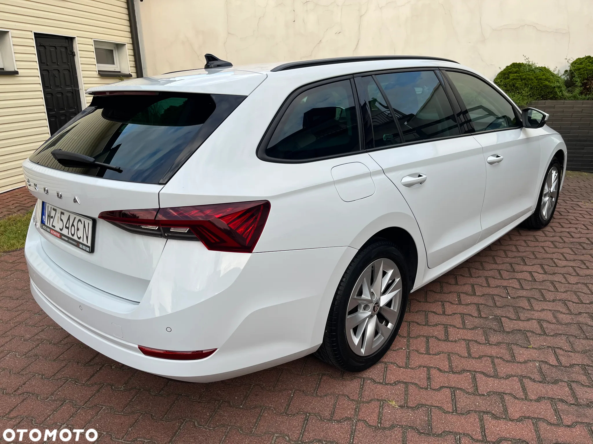 Skoda Octavia 2.0 TDI Ambition DSG - 9