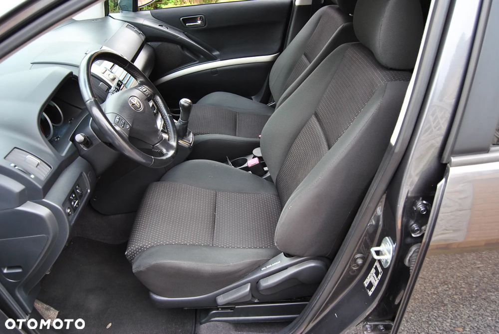 Toyota Corolla Verso 1.8 Sol + 7os - 30