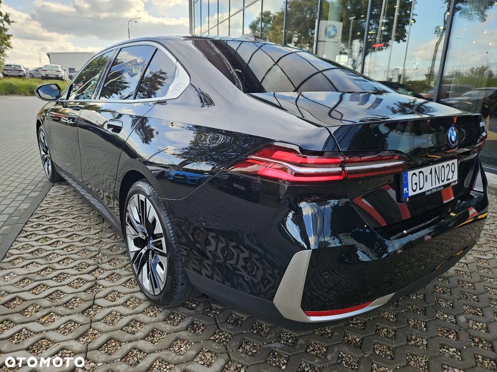 BMW Seria 5 530e PHEV - 3