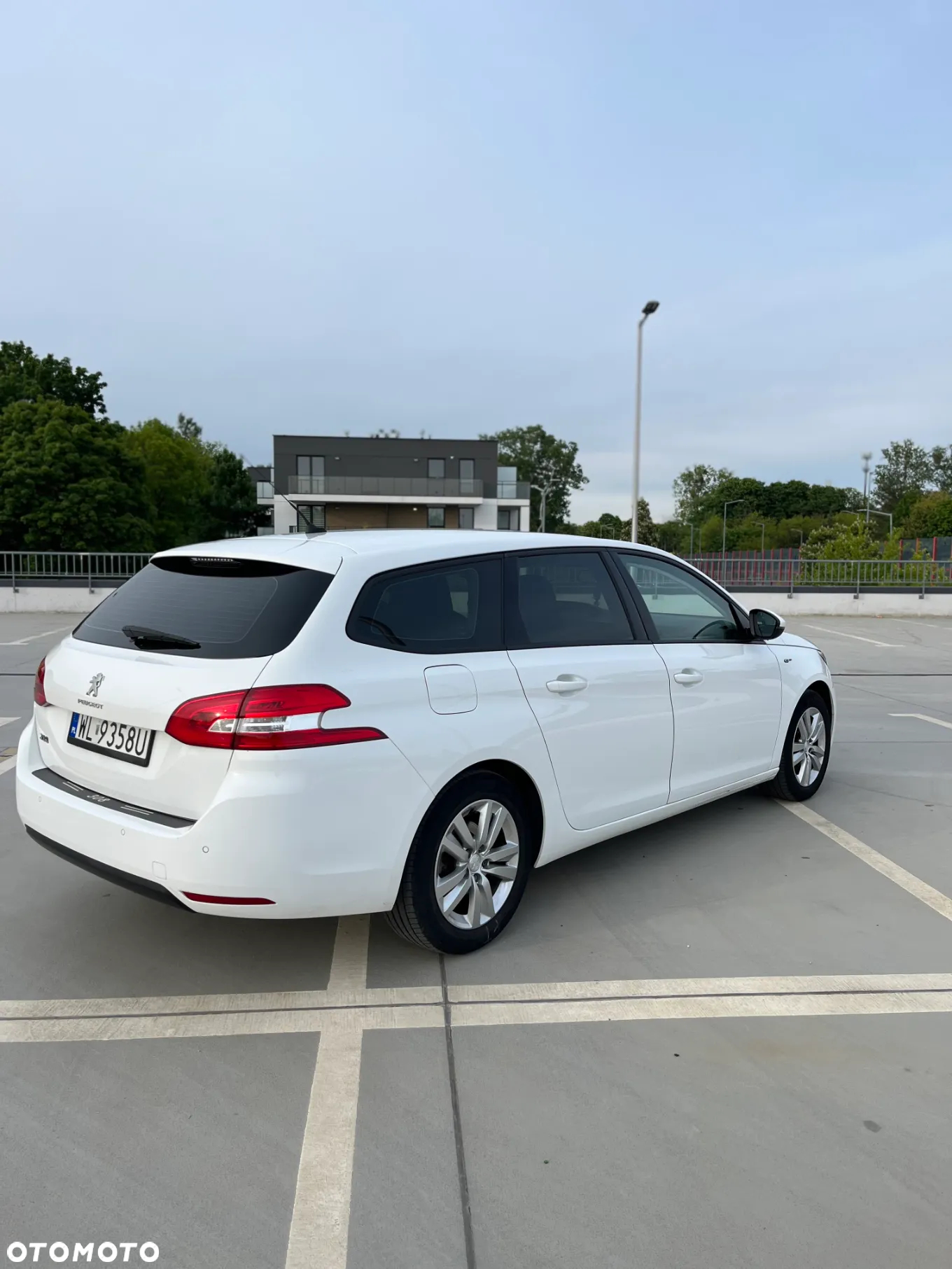 Peugeot 308 1.5 BlueHDi Allure Pack S&S - 10