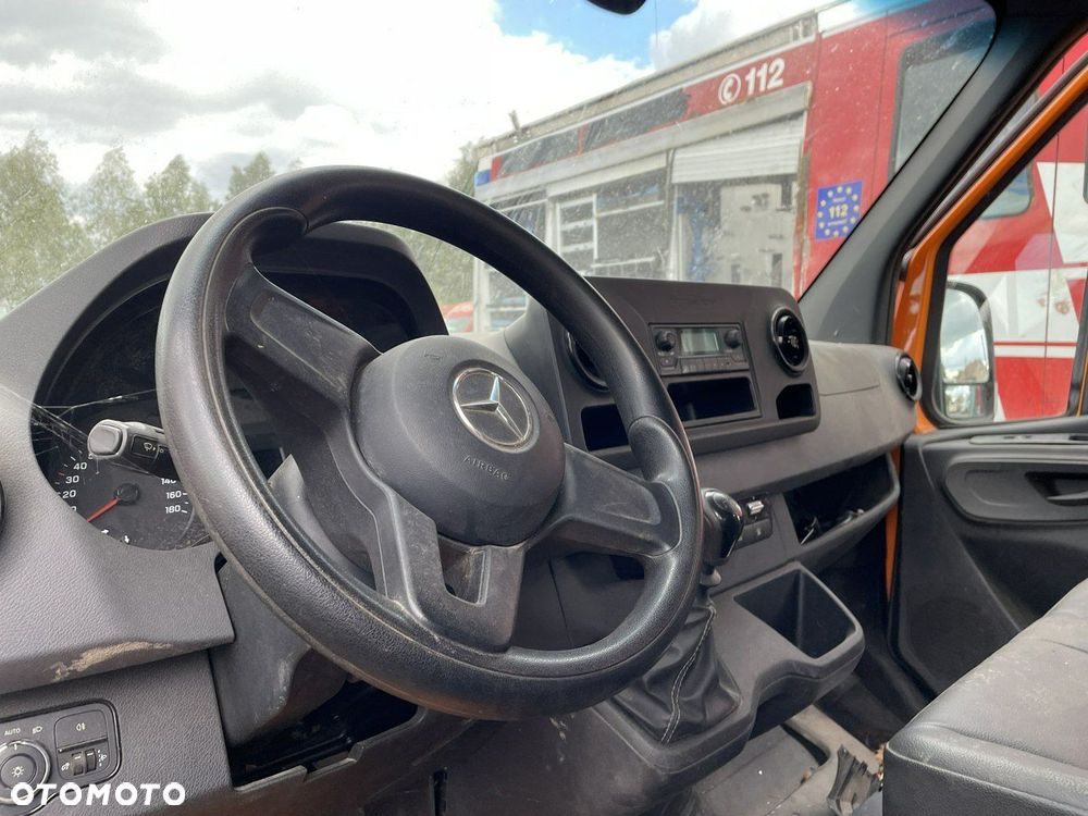 Mercedes-Benz Sprinter - 5