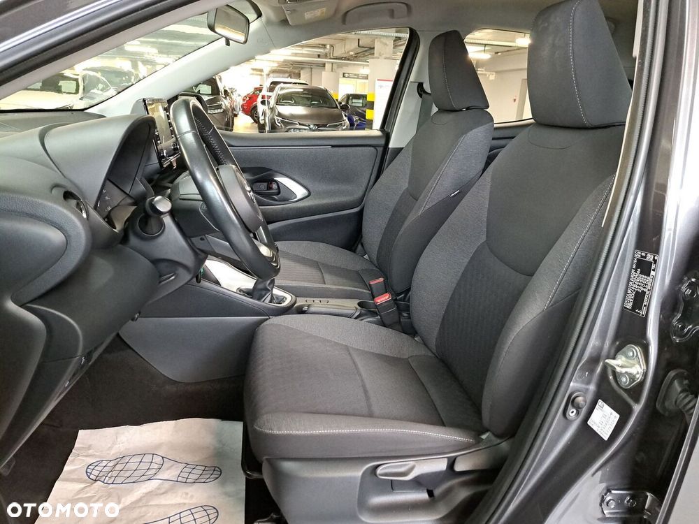 Toyota Yaris 1.5 Comfort - 12