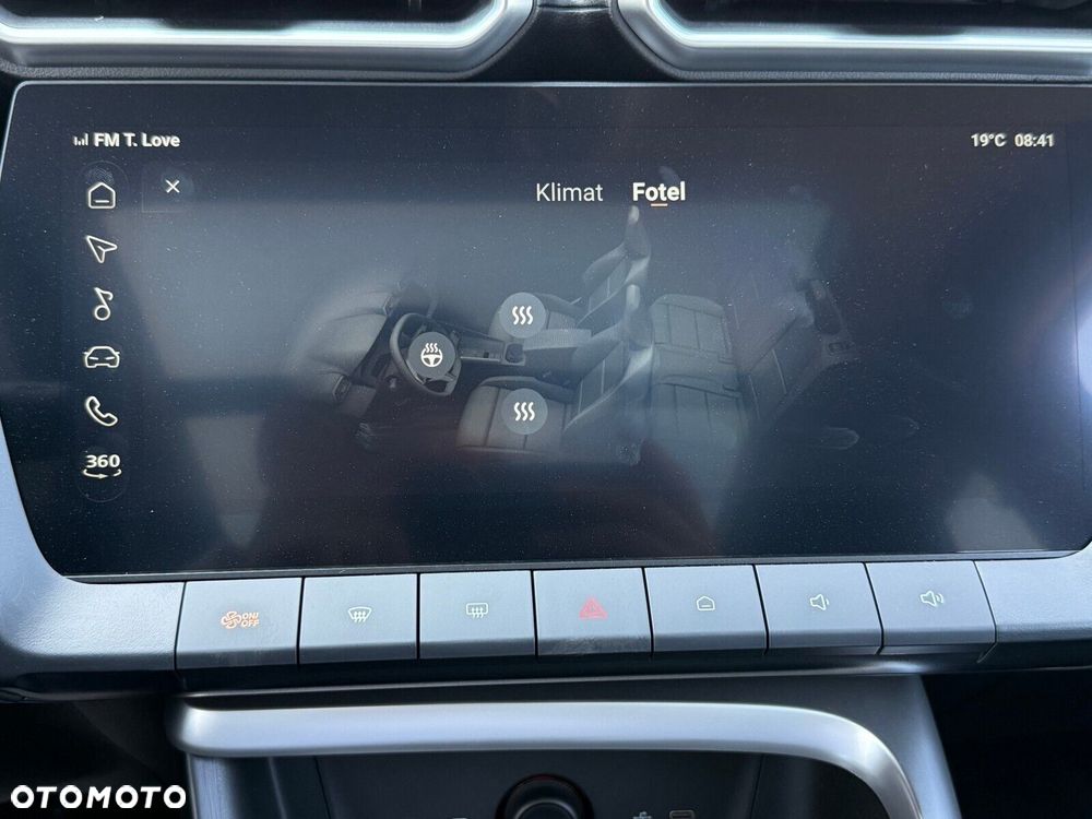 MG ZS Hybrid+ - 19
