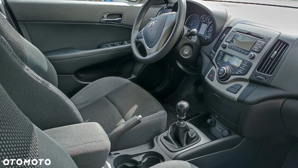 Hyundai i30 1.6 Comfort - 18