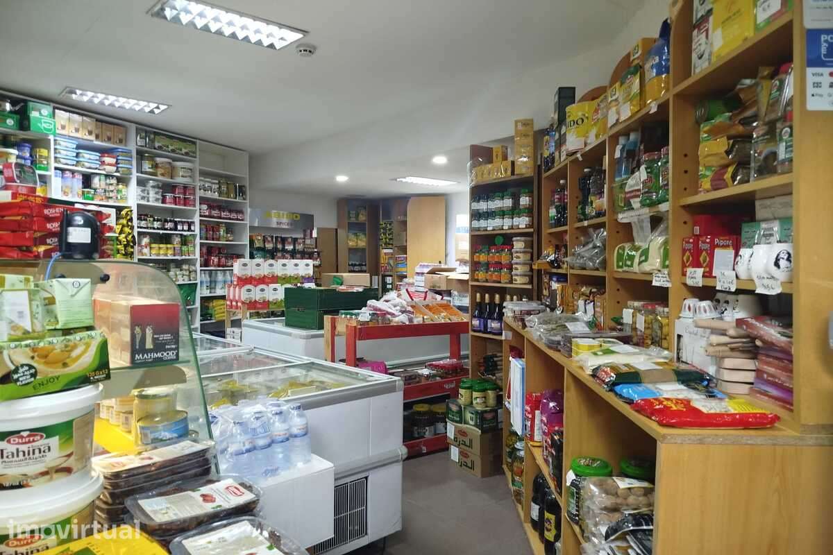 Oportunidade: Antes 49.900 Agora 44.000€ | Loja no Coração do Lumiar - Grande imagem: 4/23