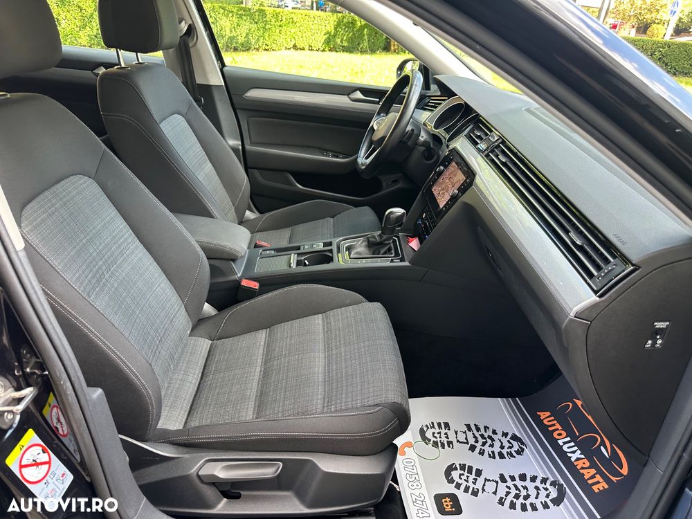 Volkswagen Passat - 35