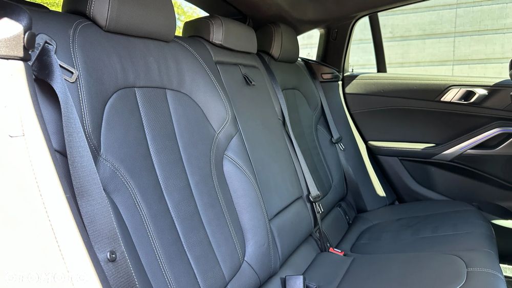 BMW X6 xDrive40i xLine - 27
