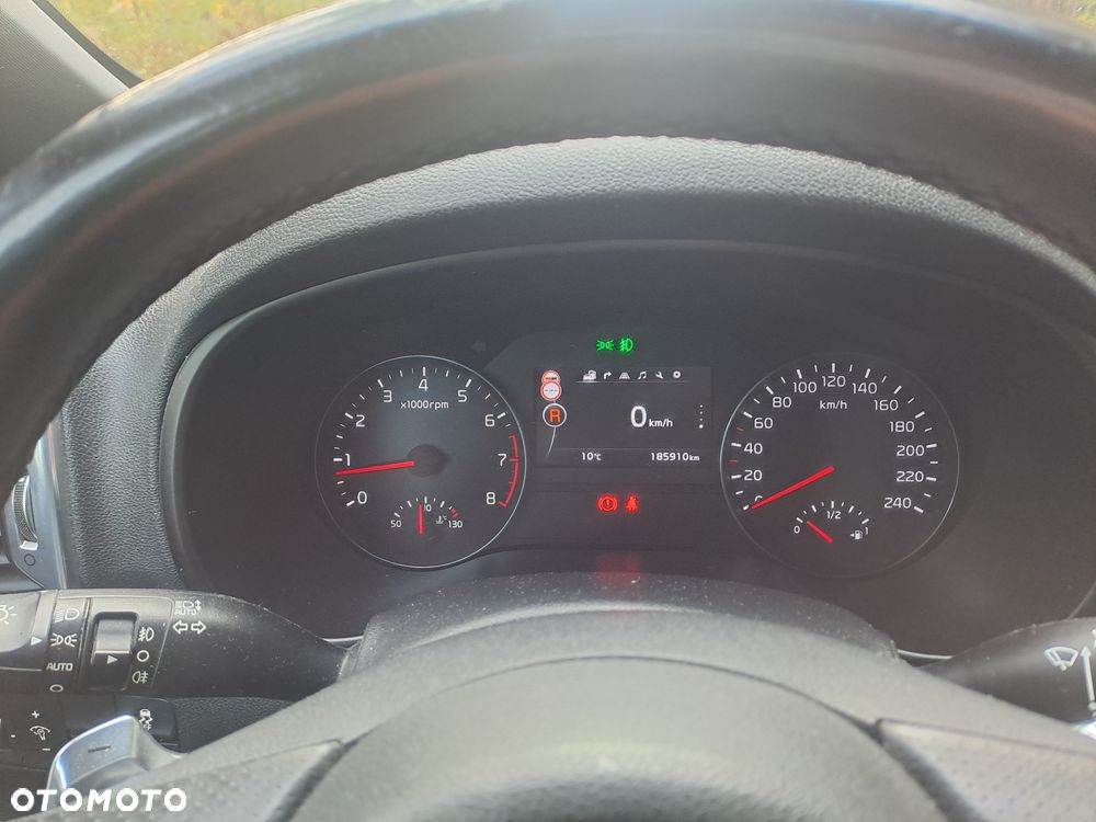 Kia Sportage - 16