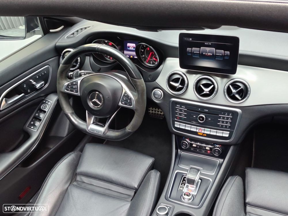 Mercedes-Benz CLA 45 AMG 4Matic Speedshift 7G-DCT - 24