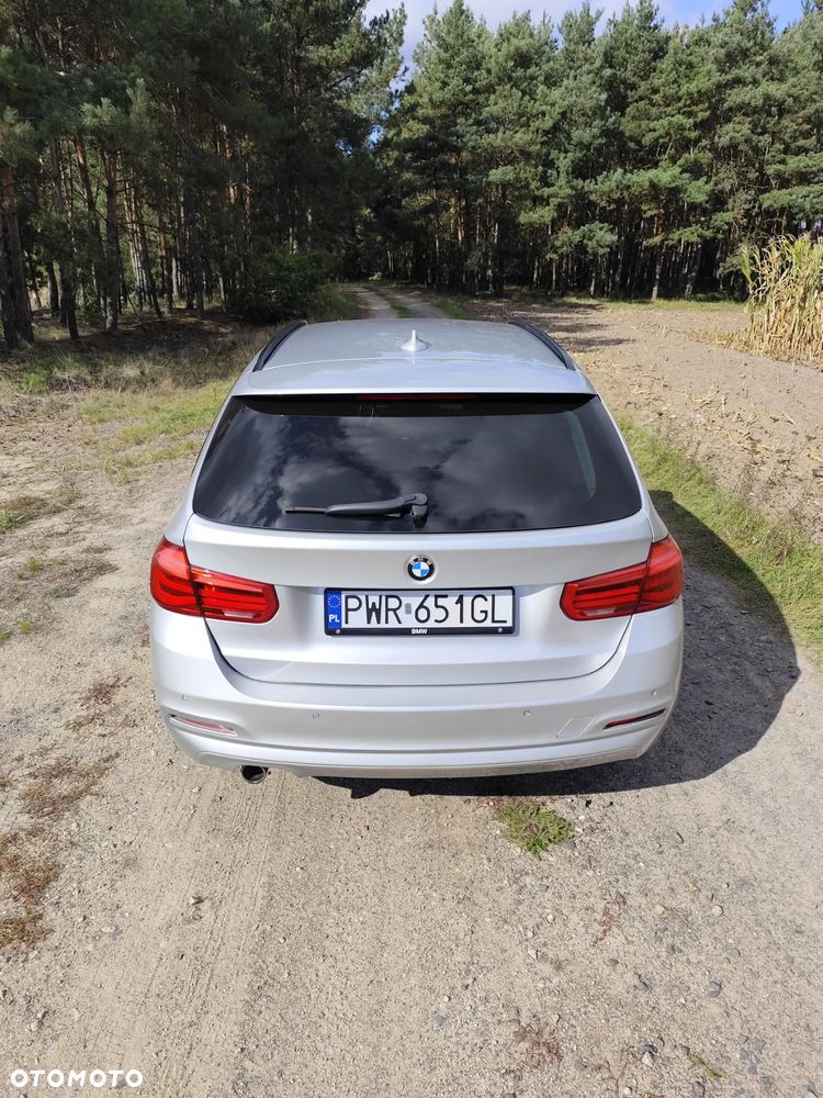BMW Seria 3 318d - 8