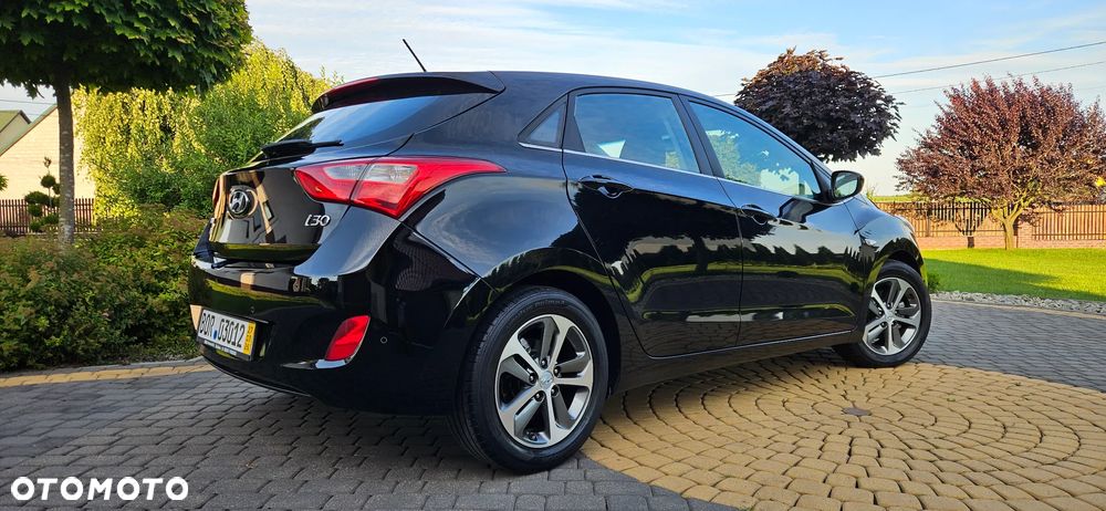 Hyundai i30 1.6 CRDI Family - 12