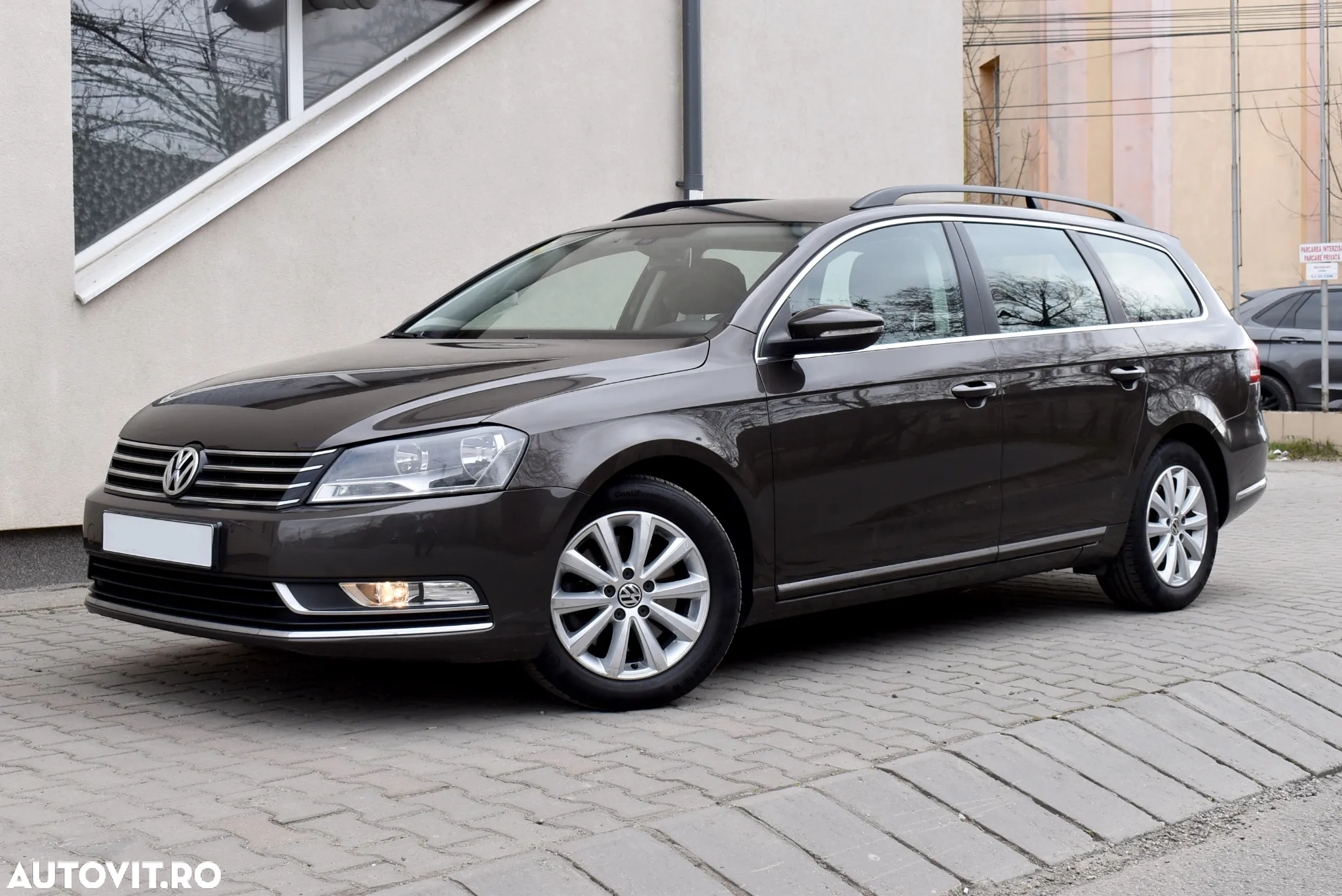 Volkswagen Passat Variant 1.6 TDI BlueMotion Technology Highline - 3