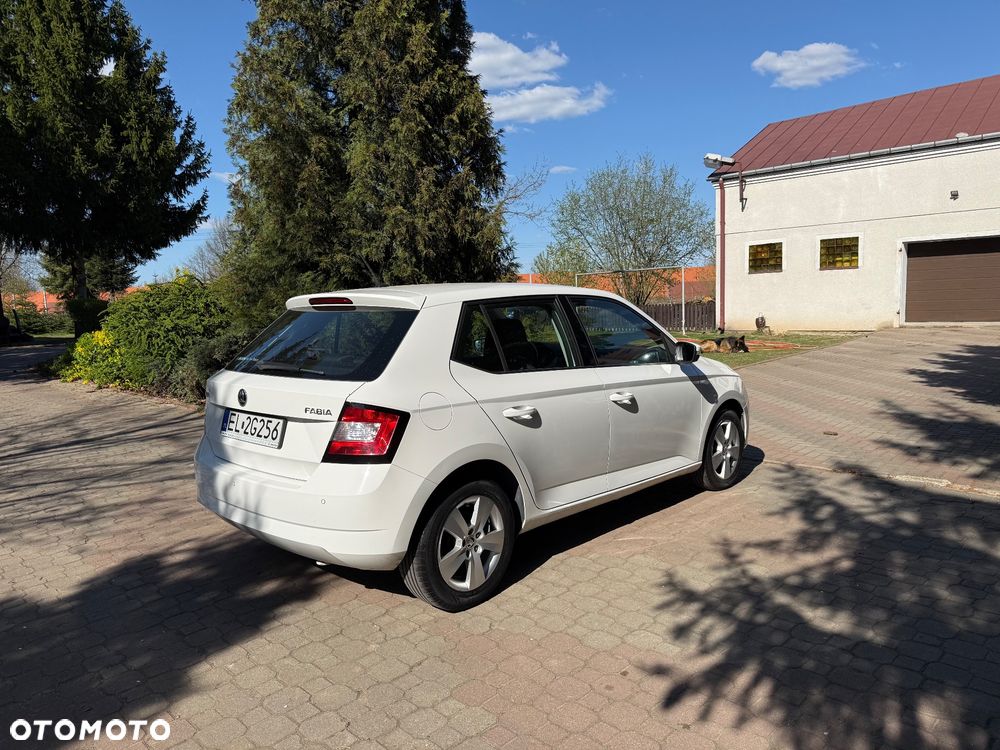 Skoda Fabia 1.0 TSI Drive - 3