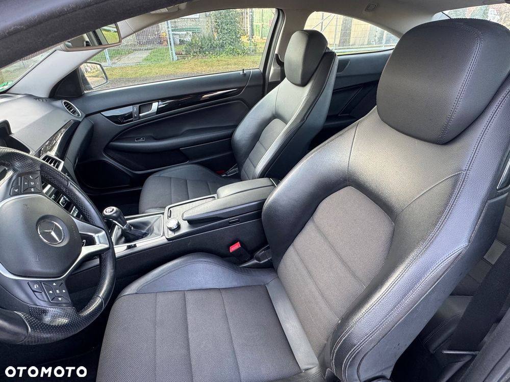 Mercedes-Benz Klasa C 180 (BlueEFFICIENCY) - 17