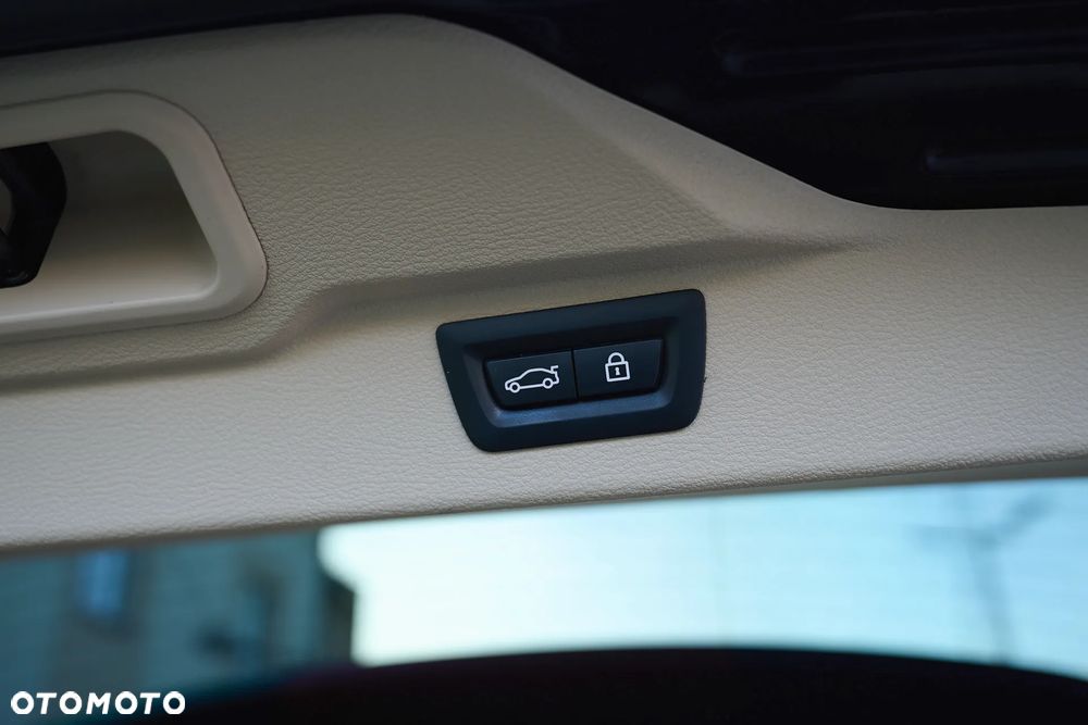 BMW X5 xDrive25d Sport-Aut - 24