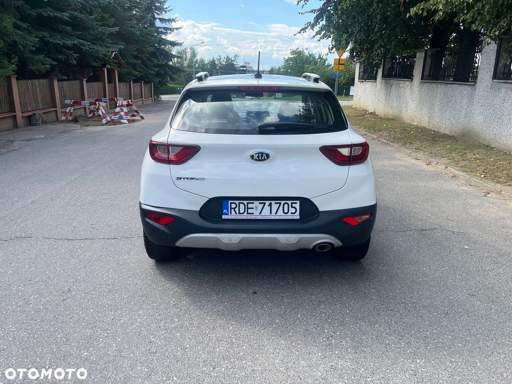 Kia Stonic 1.4 L - 5