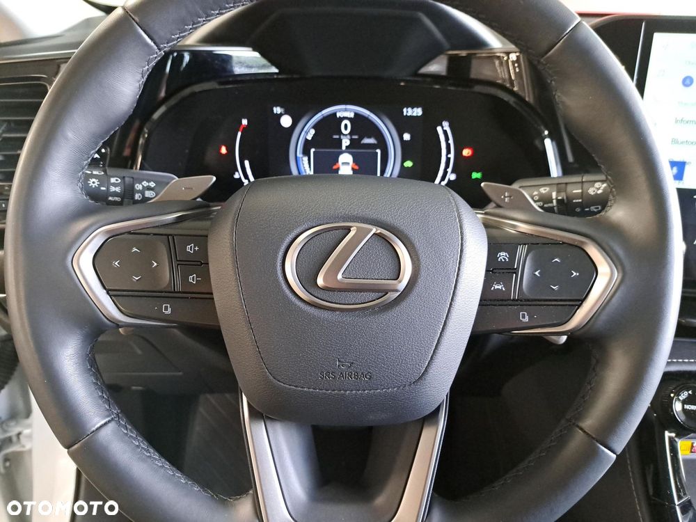 Lexus NX 350h Prestige AWD - 17