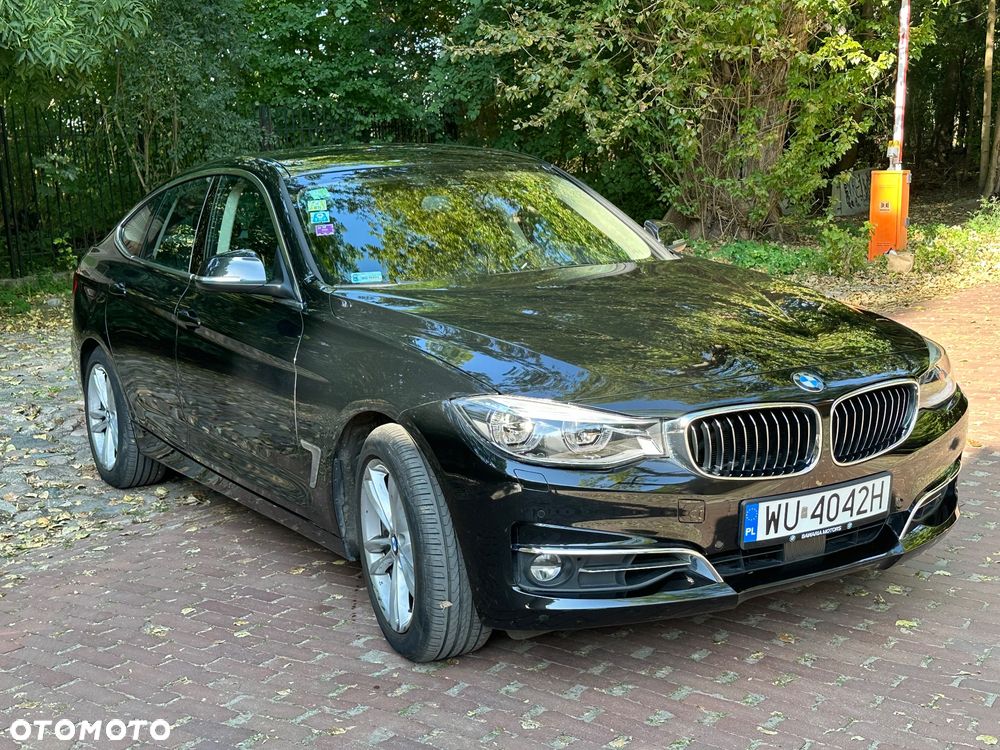 BMW Seria 3 330i xDrive Luxury Line - 3