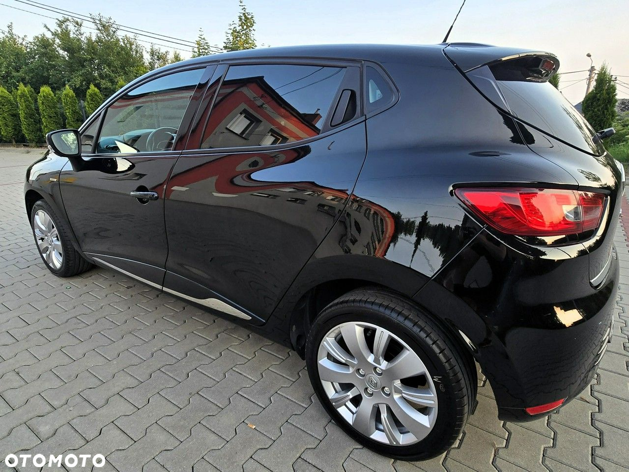 Renault Clio - 18