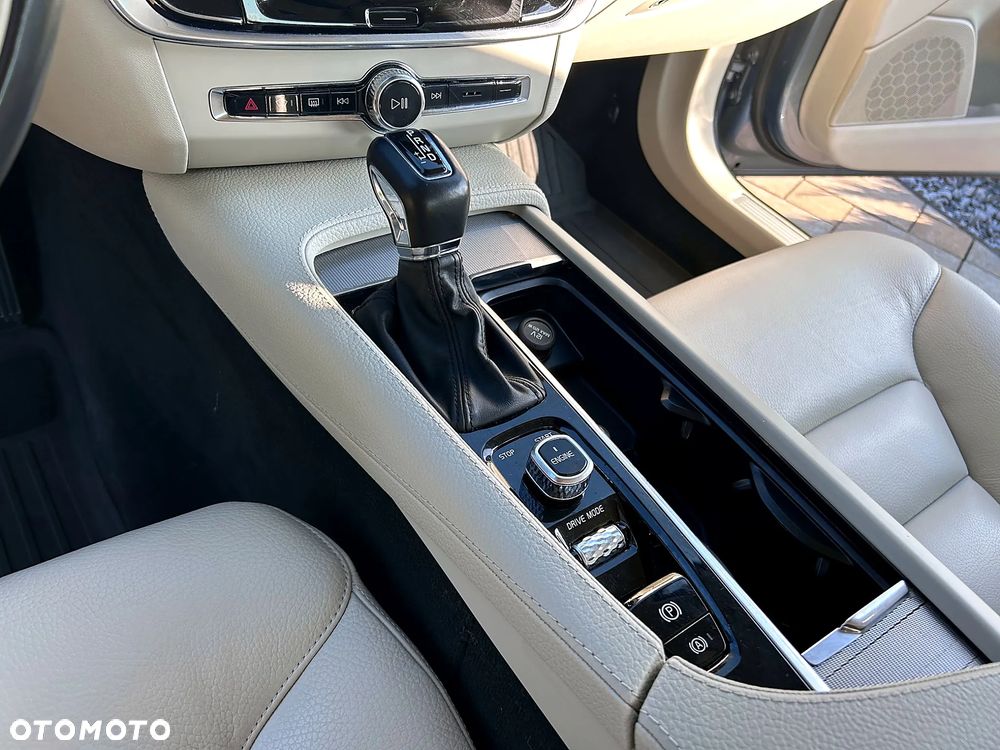Volvo S90 D5 AWD Inscription - 15