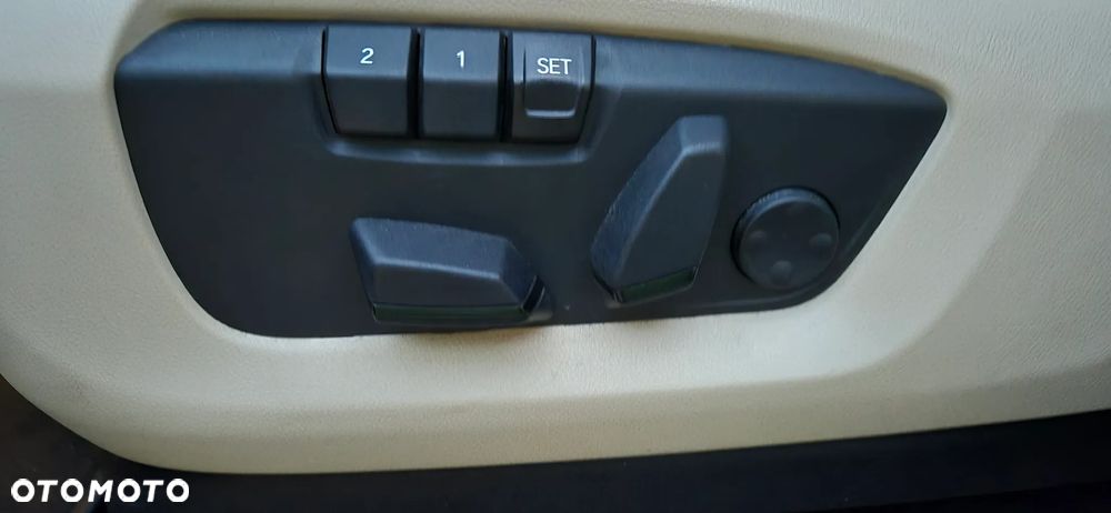 BMW X6 35i xDrive - 28