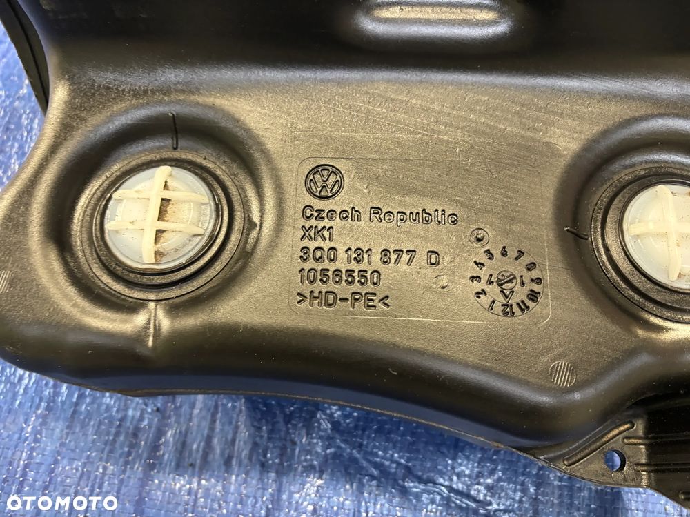 Skoda Superb III 2,0 TDI zbiornik pompa Adblue 3Q0131877D 5Q0131969F - 5