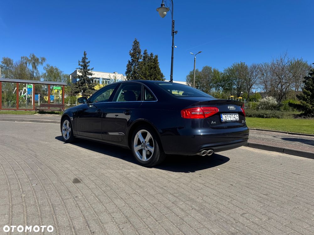 Audi A4 Limousine 2.0 TDI ultra - 4