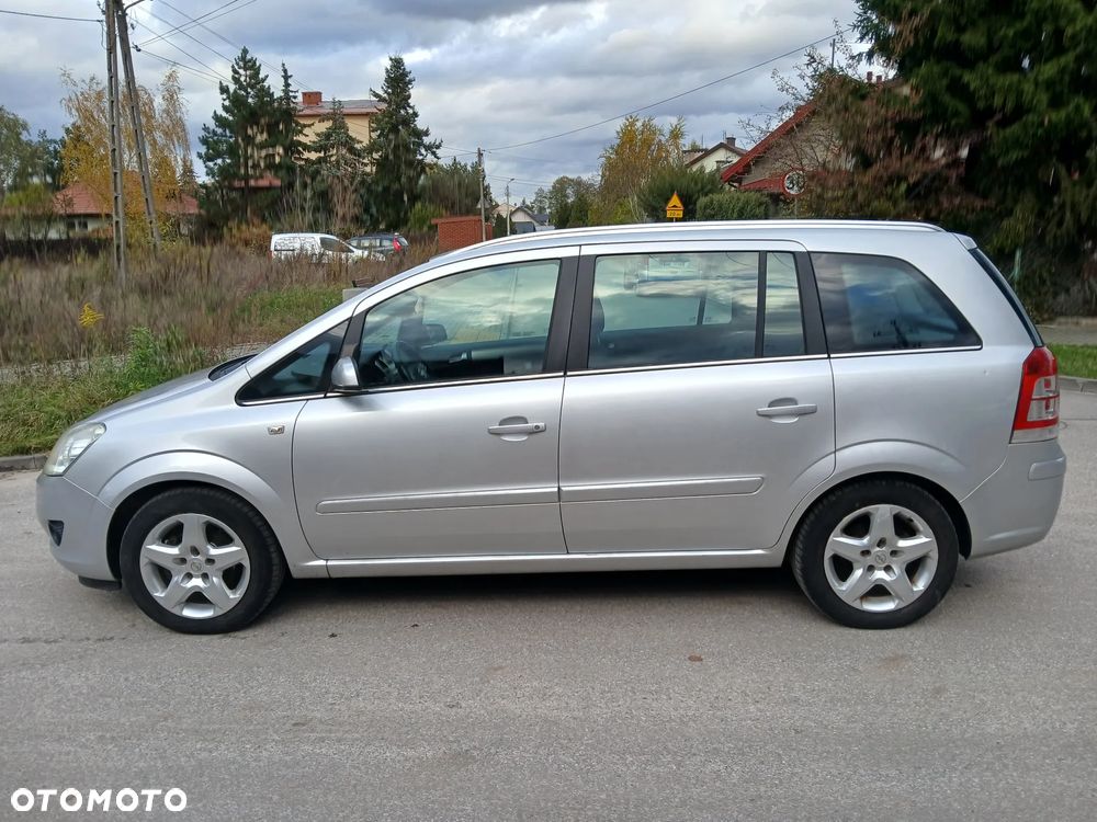 Opel Zafira - 3