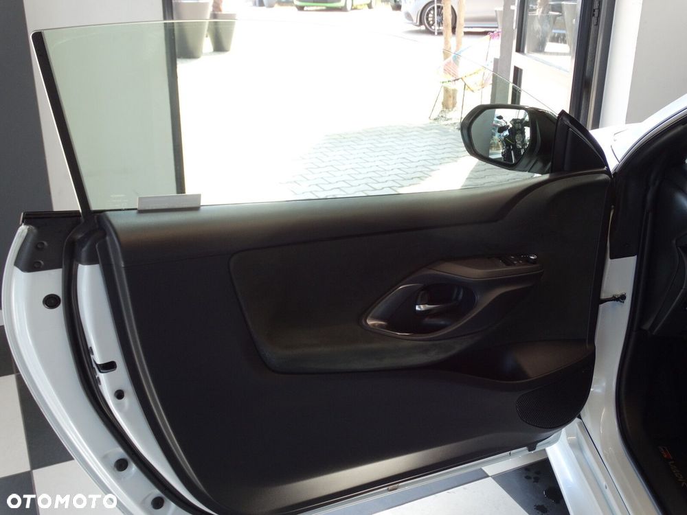 Toyota Yaris - 16