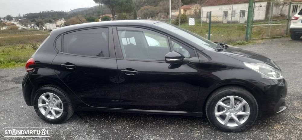 Peugeot 208 1.2 PureTech Style - 7