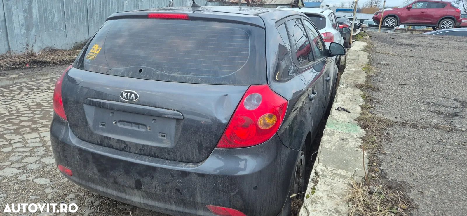 Haion cu geam luneta spate / are defect Kia Ceed 2008 hatchback - 1