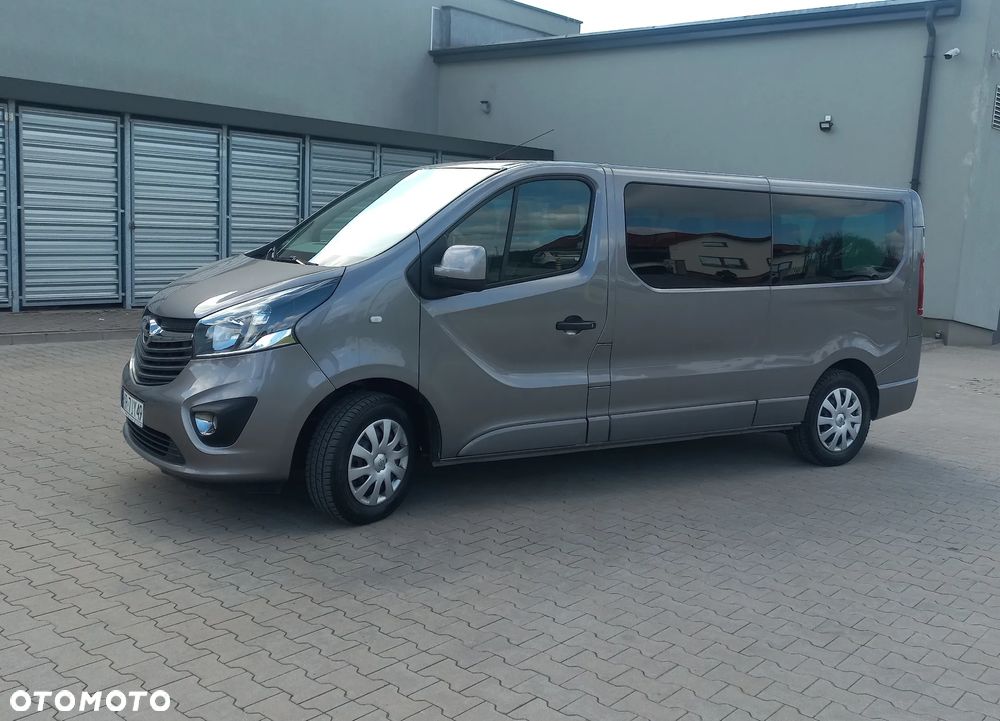 Opel Vivaro L2H1 2,9t Elegance Business - 33