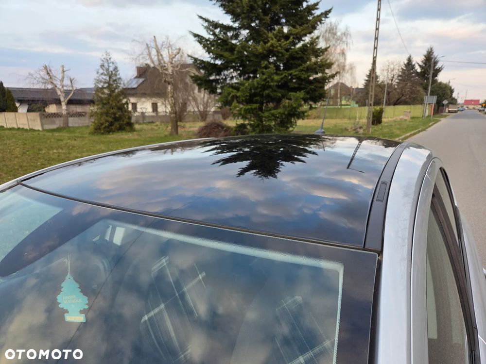 Opel Corsa 1.4 16V Edition - 14