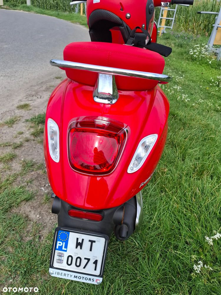 Piaggio Vespa - 3