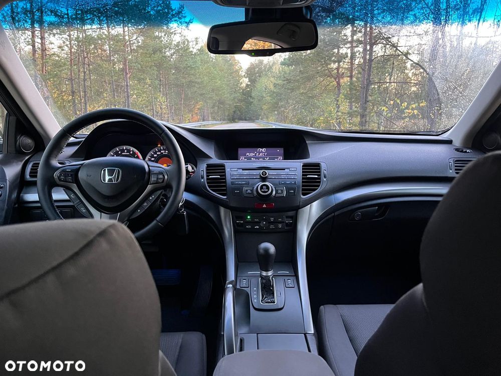 Honda Accord 2.0 Executive - 7