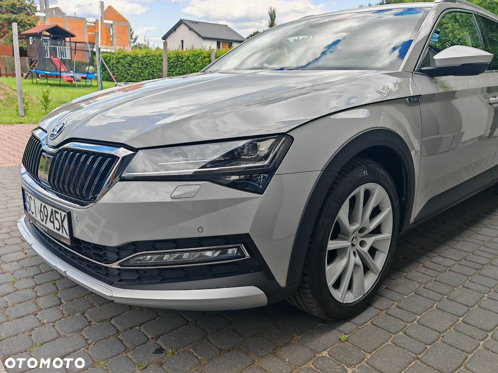 Skoda Superb 2.0 TDI SCR 4x4 Scout DSG - 17