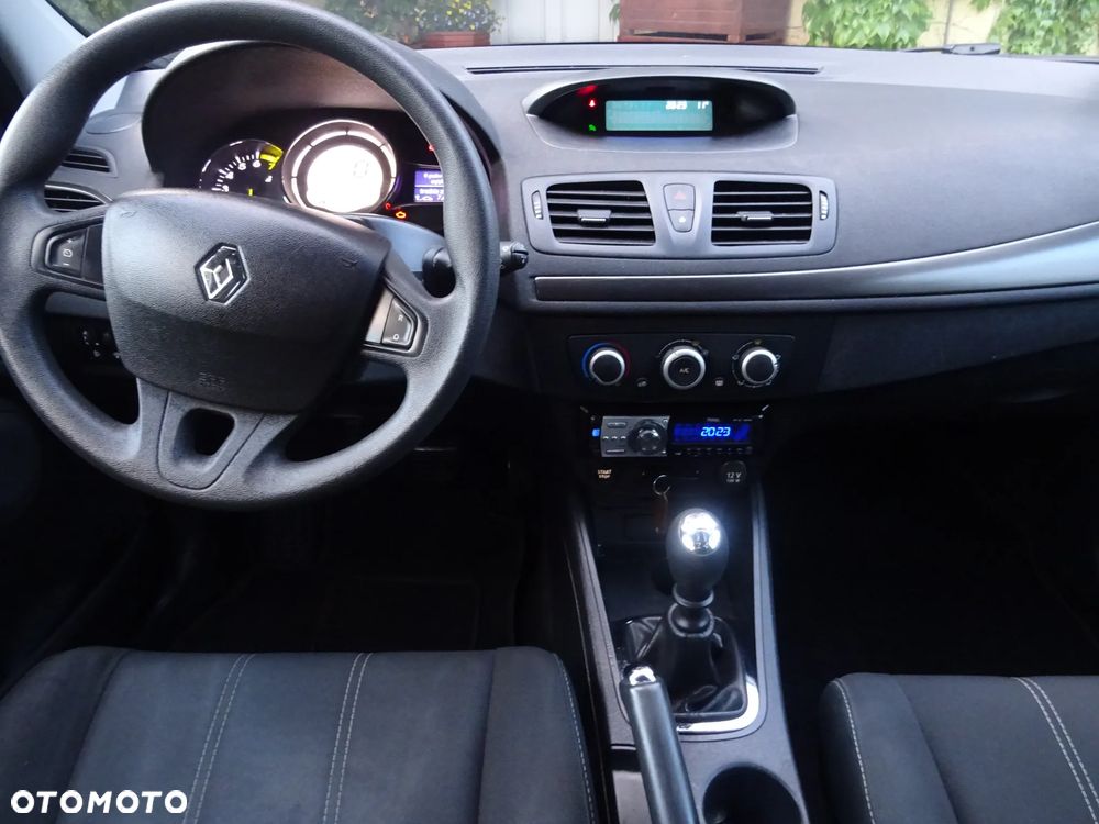 Renault Megane 1.6 16V Business - 8