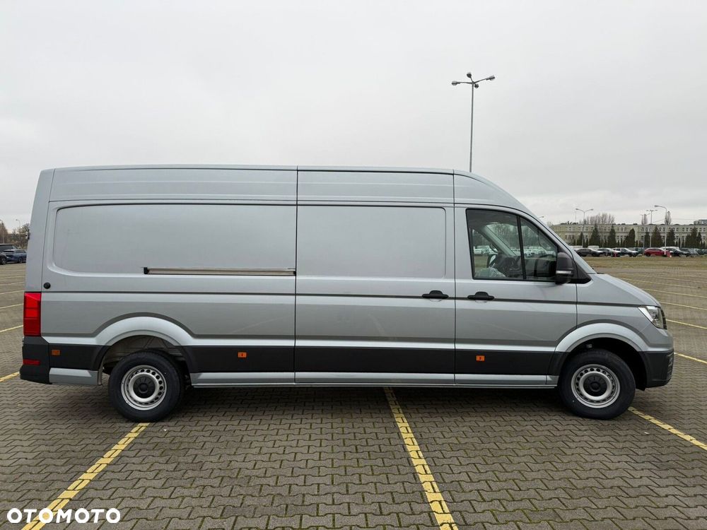 Volkswagen Crafter 35 2.0 TDI L4H3 4490 177KM AUTOMAT - 4