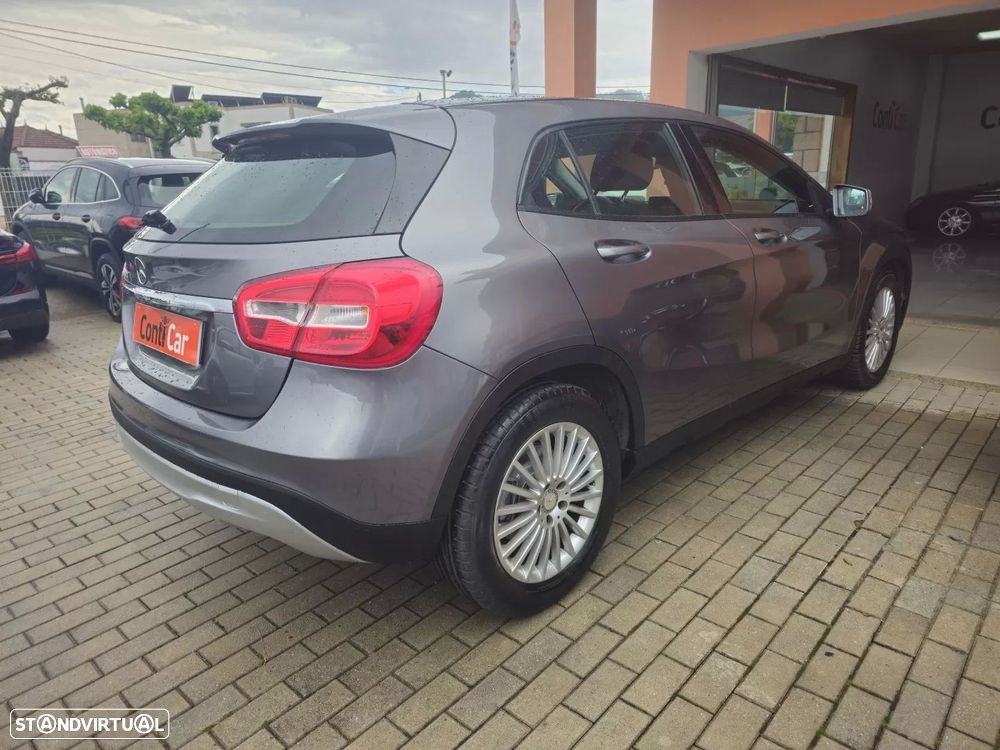 Mercedes-Benz GLA 180 d Style - 4
