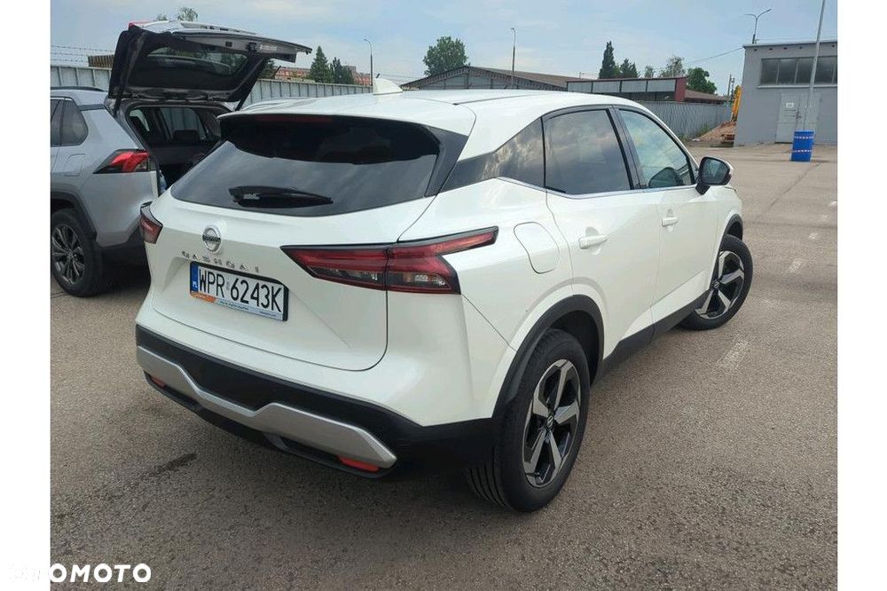 Nissan Qashqai 1.3 DIG-T MHEV N-Connecta Xtronic - 3