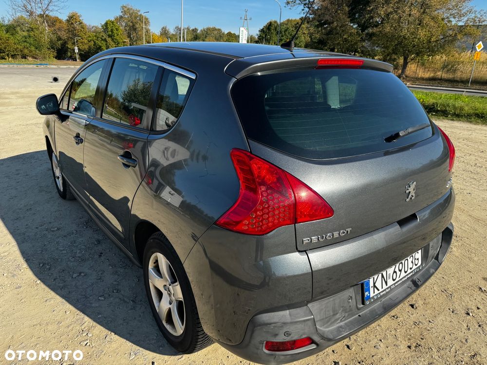 Peugeot 3008 1.6 HDi Premium - 12