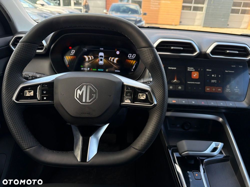 MG ZS Hybrid+ - 13