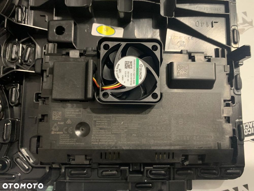 CUPHOLDER SCHOWEK TUNELU ŁADOWARKA INDUKCJA USB TYP C BMW 5 G60 G61 5A34B16 - 6