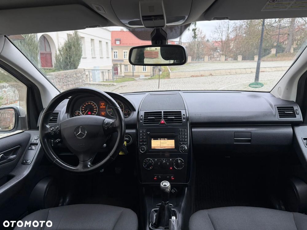Mercedes-Benz Klasa A 150 BlueEFFICIENCY Elegance - 29
