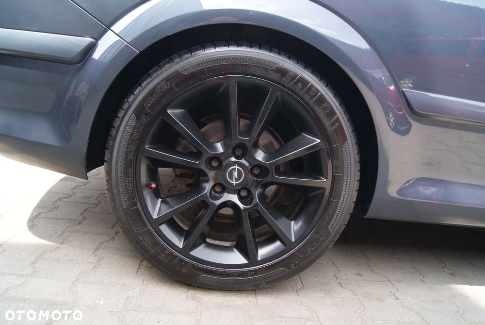Opel Astra 1.9 CDTI DPF Sport - 27