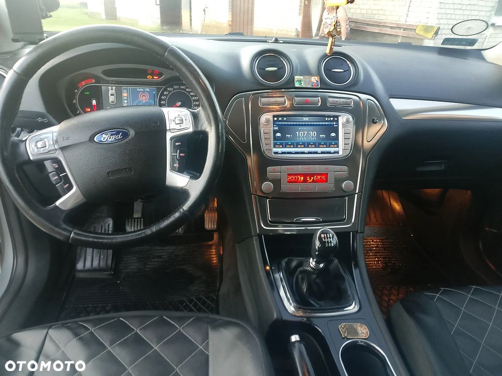 Ford Mondeo 1.8 TDCi Silver X - 19