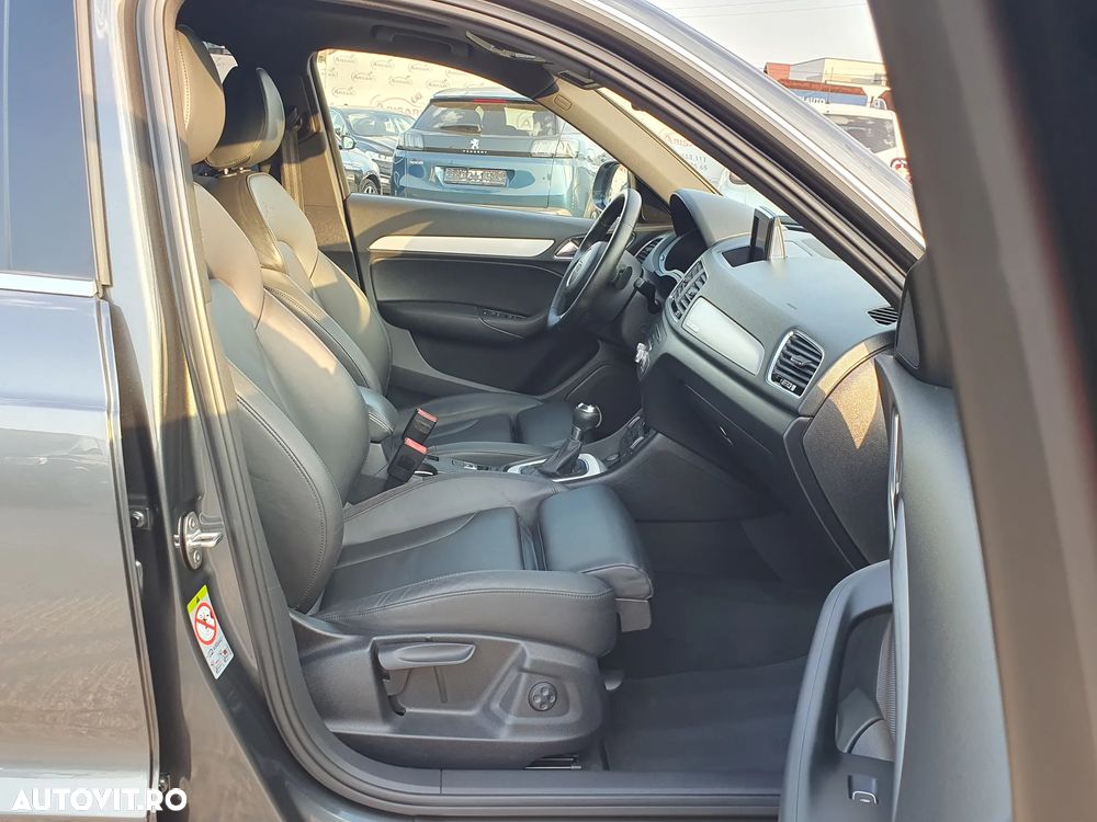 Audi Q3 2.0 TDI Quattro S tronic sport - 9