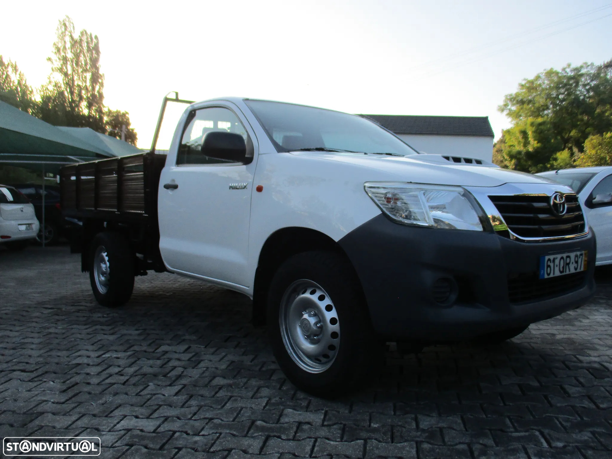 Toyota HILUX - 2