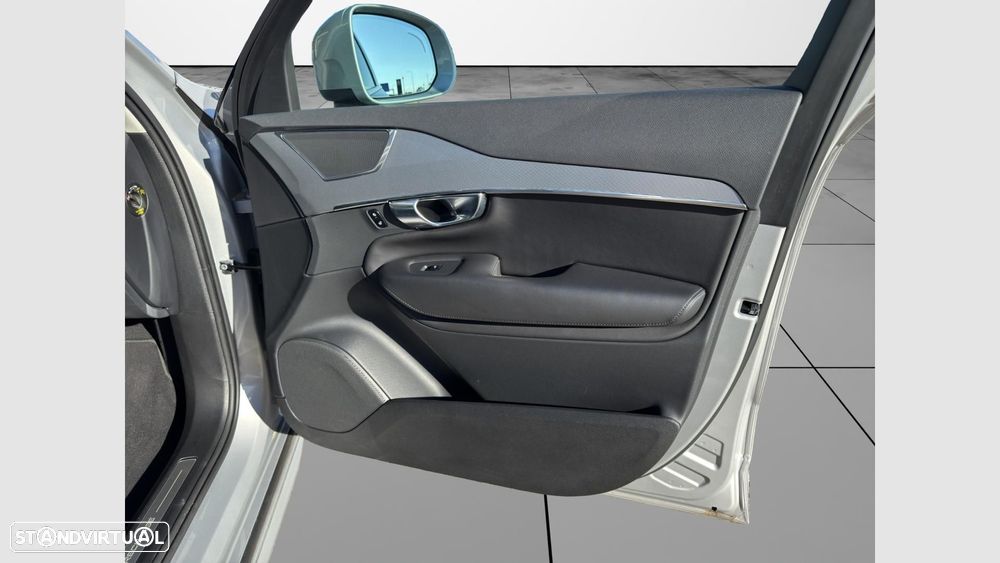 Volvo XC 90 2.0 T8 PHEV Core AWD - 19