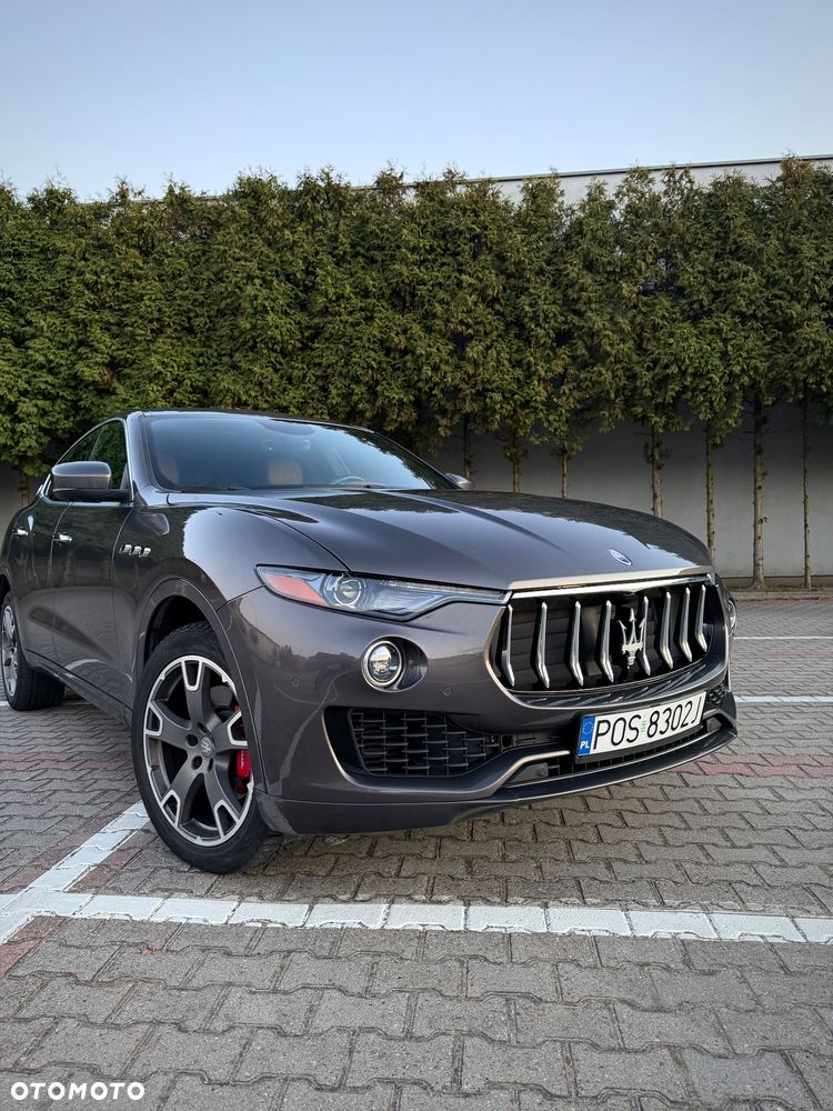 Maserati Levante Q4 GranLusso - 4
